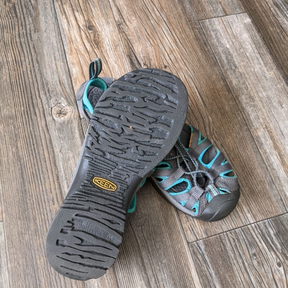 Keens - Picture 2 of 4